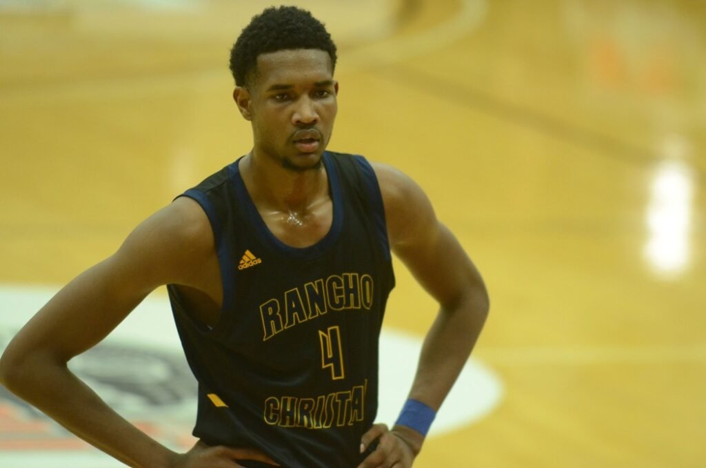 evan mobley height