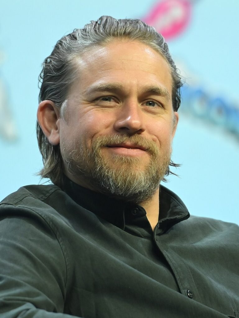 charlie hunnam height